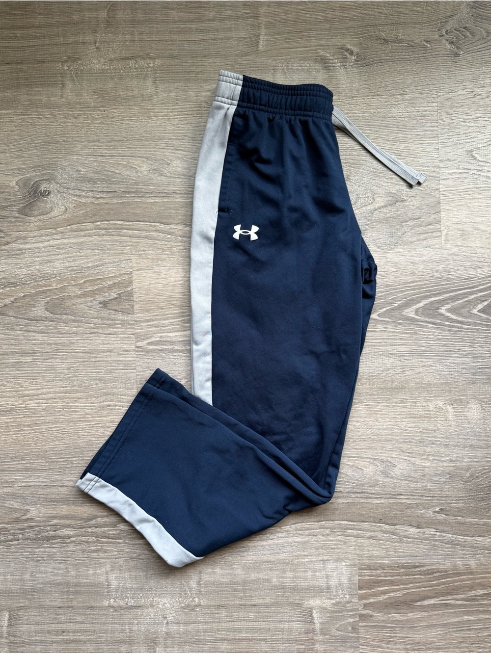 Under Armour Boys YL Athletic Track Jogger Pants Navy Light Gray Side Panels